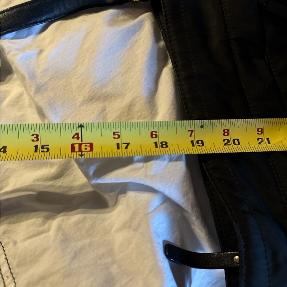 Kate Spade Great Preowned Condition- Black Nylon Crossbody - Picture 3 of 9